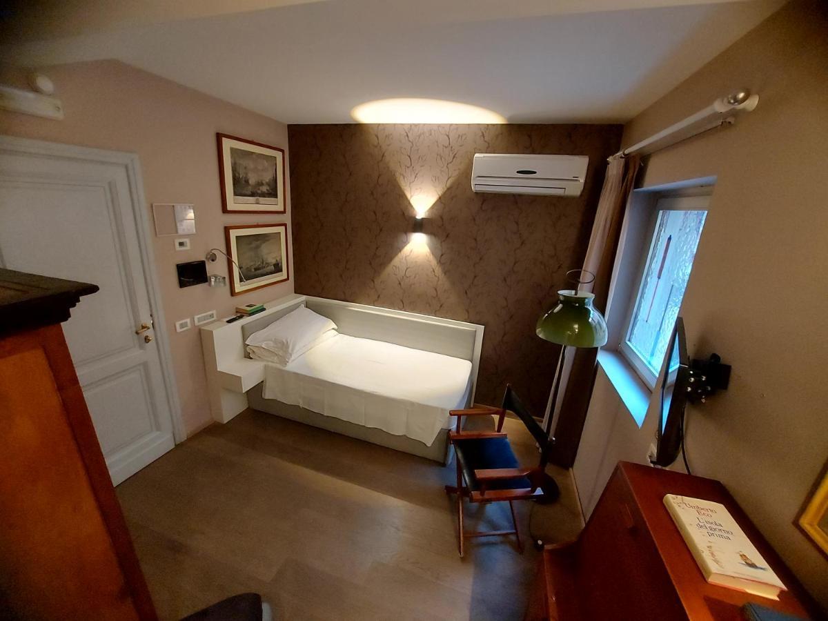 New! Bellissimo Palazzofranchi Pantheon Apartment Rome Exterior photo